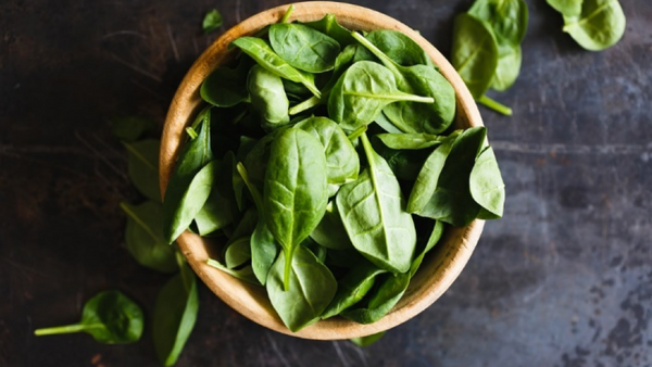 8 Benefits of Spinach